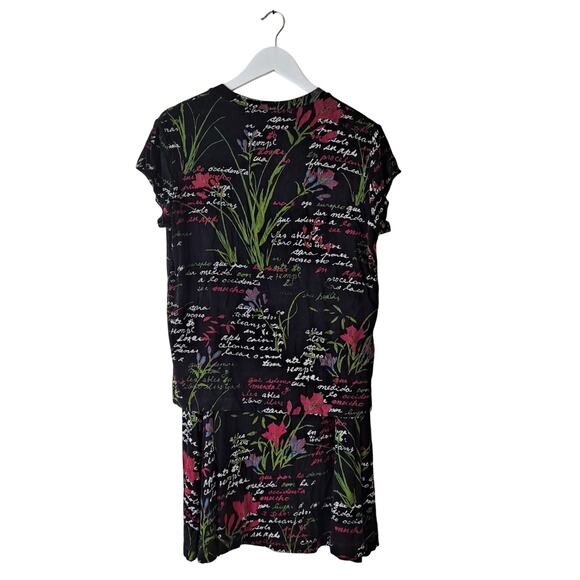 Chico's Travelers 2 Piece Set Graphic Print Top & Midi Skirt Womens Size 2 & 3 - Picture 2 of 16